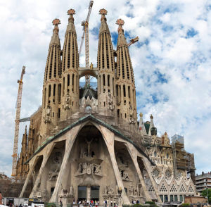 Church-of-La-Sagrada-Família-Antoni-Gaudi